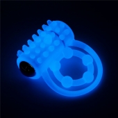 Голубое, светящееся в темноте виброкольцо Lumino Play Vibrating Penis Ring - Lovetoy - в Благовещенске купить с доставкой