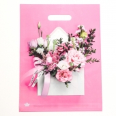 Розовый пакет с цветочным принтом и вырубной ручкой (40х31 см) - Сима-Ленд - купить с доставкой в Благовещенске