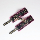 Черные кожаные наручники с розовой строчкой - Crazy Handmade - купить с доставкой в Благовещенске