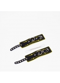 Черно-желтые кожаные наручники с жёлтой строчкой - Crazy Handmade - купить с доставкой в Благовещенске