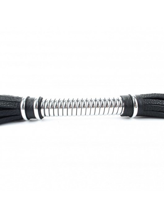 Черная длинная плеть с серебристой ручкой - 56 см. - БДСМ Арсенал - купить с доставкой в Благовещенске