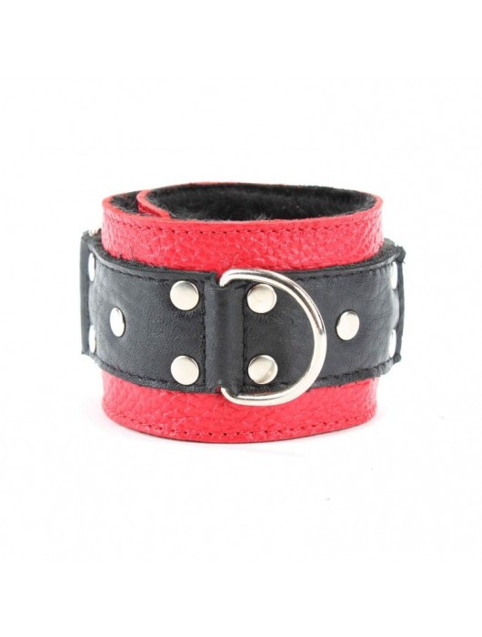 Красно-чёрные кожаные наручники с меховым подкладом - БДСМ Арсенал - купить с доставкой в Благовещенске