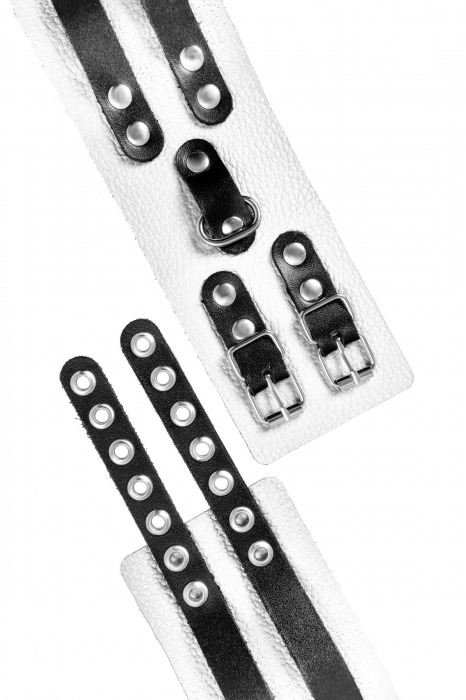 Бело-черные оковы с двумя ремешками и люверсами - Pecado - купить с доставкой в Благовещенске