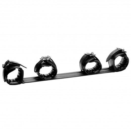 Черная распорка с манжетами для рук и ног Deluxe Rigid Spreader Bar - XR Brands - купить с доставкой в Благовещенске
