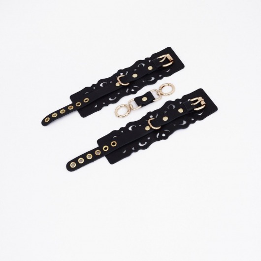 Черные кожаные наручники с узорами и золотистой фурнитурой - Crazy Handmade - купить с доставкой в Благовещенске