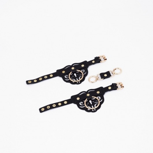 Черные кожаные наручники с клепками, кольцами и золотистой фурнитурой - Crazy Handmade - купить с доставкой в Благовещенске